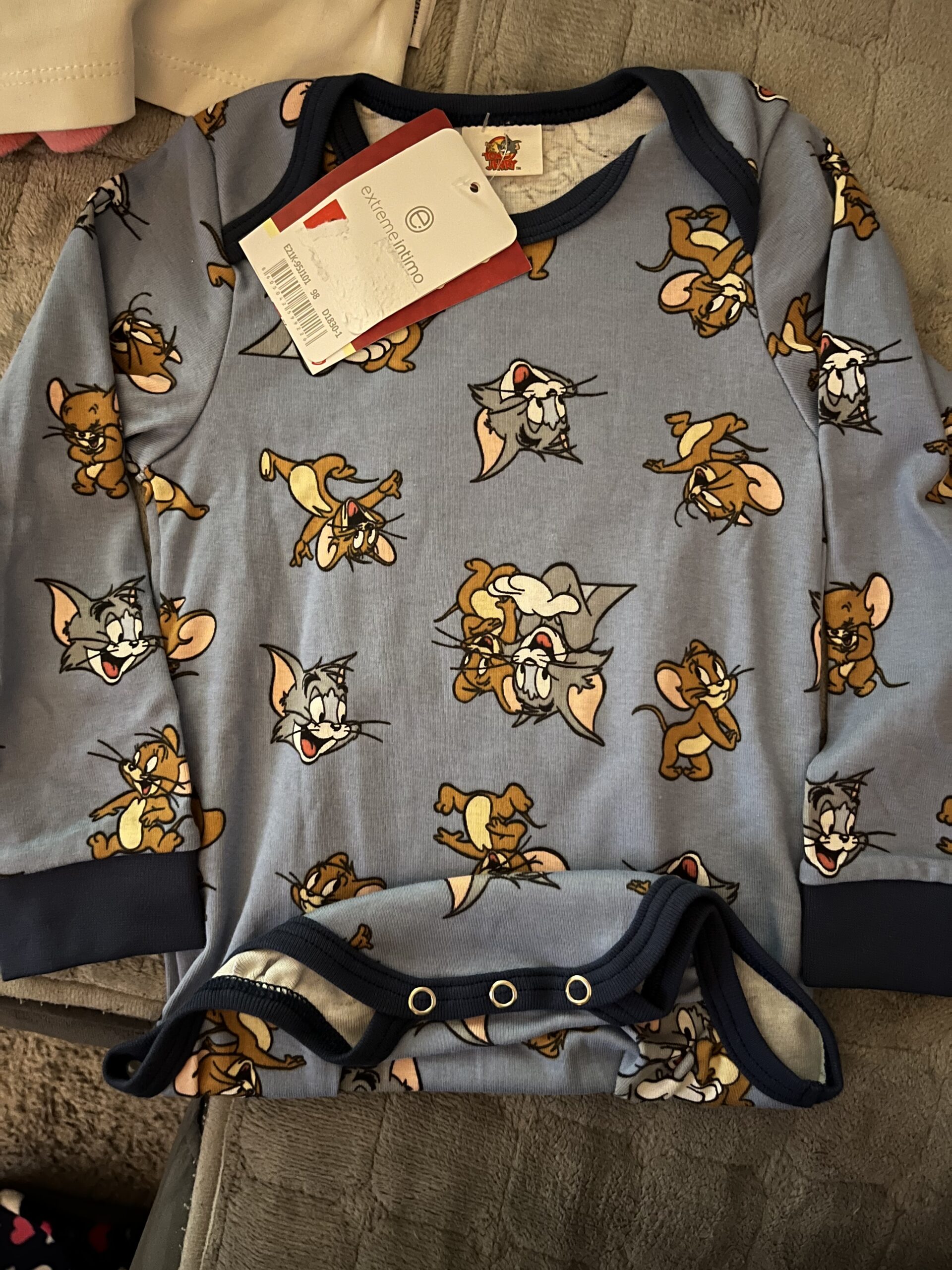 215FC0C1-6AEF-466F-AEFF-5C97121A24AC