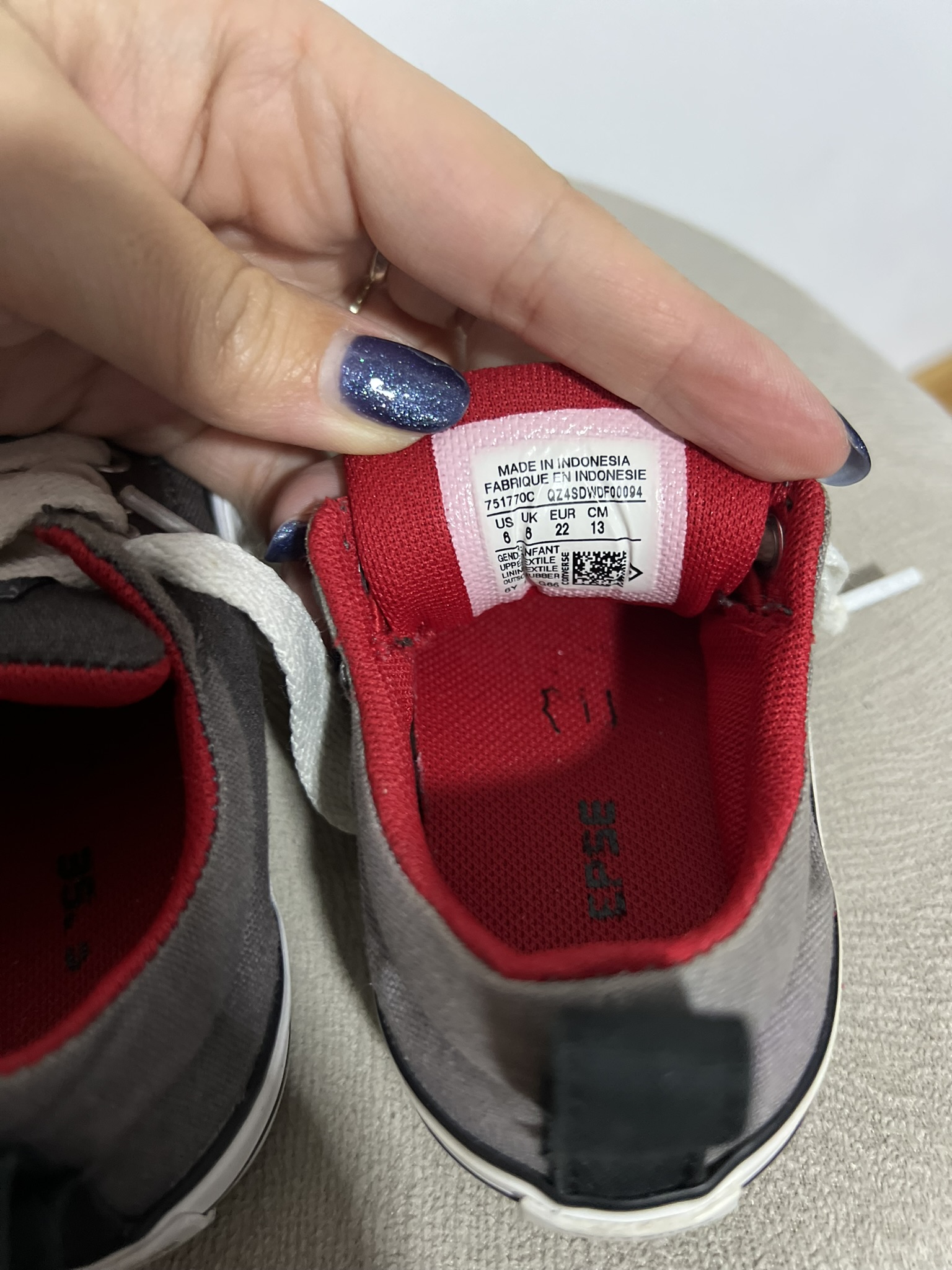 086AEFAC-8A09-4A9A-BCC4-A2E86AD9AD38