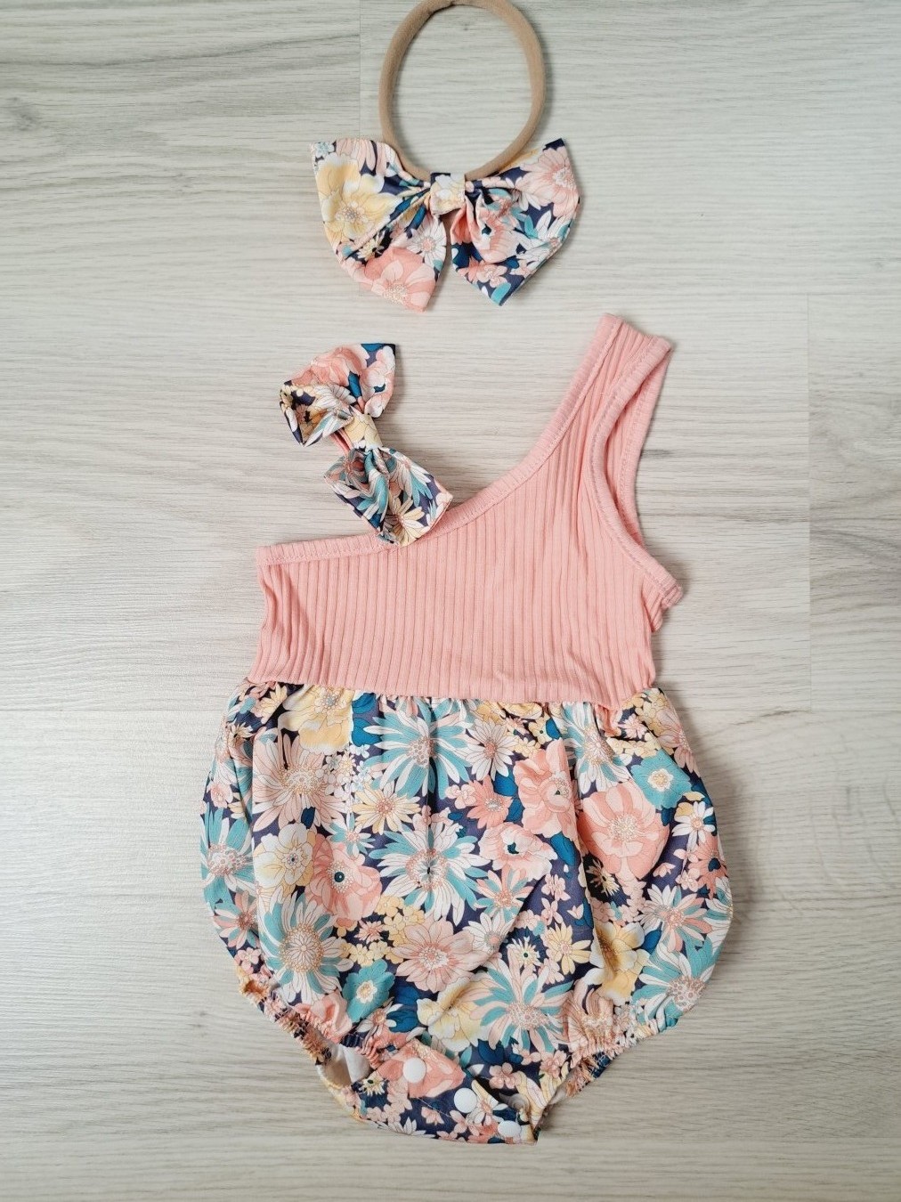 slika-bodi-za-bebe-devojcice-sa-masnom-za-kosu-6m-novo_slika_O_397833965