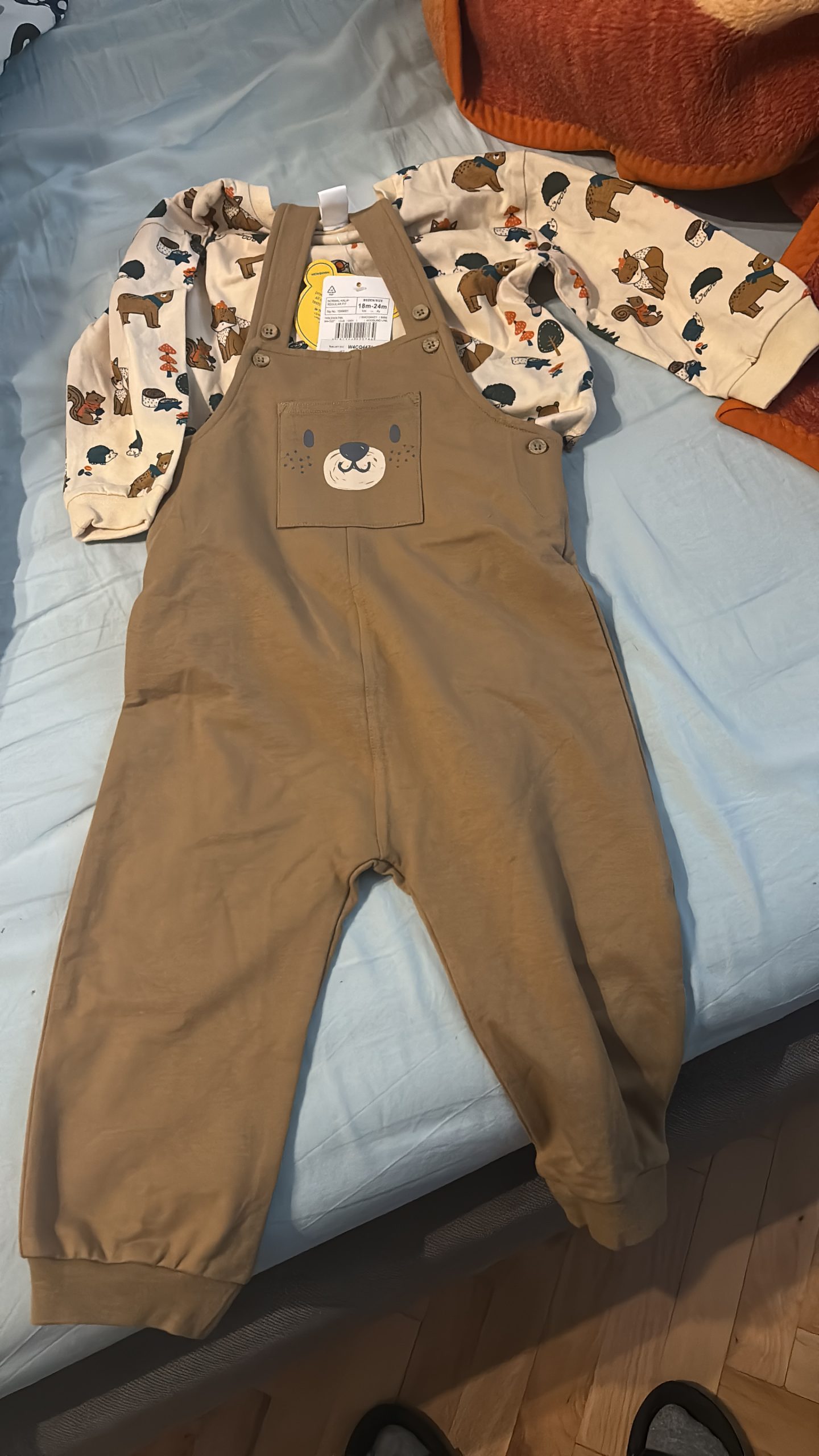 0EE7BC6D-A8E0-421A-836E-69DB49FE9620